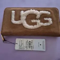 最終価格‼️未使用 (若干難あり) UGG 長財布のサムネイル