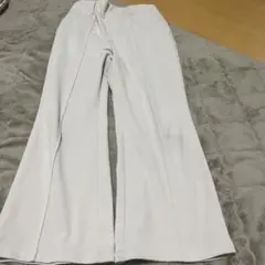 しまむら　タック入りパンツ