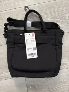 （最終値下価格）【未使用】ユニクロ　2wayユーティリティミニバッグ　ブラック