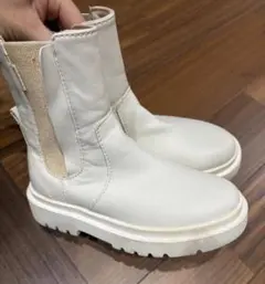 ZARA サイドゴアブーツ