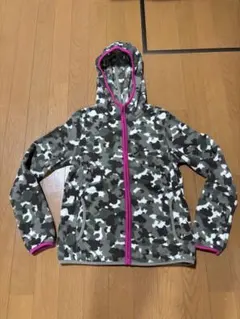 迷彩柄フリースジャケット フード付き　ユニクロ　カモフラージュ　カモフラ