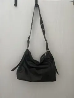 美品】TINA:JOJUN バックルバッグ ブラック A4・PC収納可 大容量 