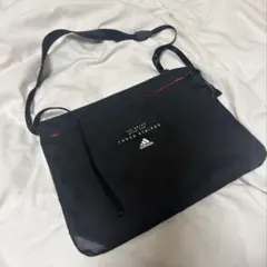 adidas ショルダーバッグ 黒