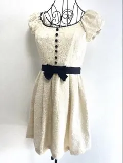 タグ付き　L’EST ROSE レストローズ　レース　リボンワンピース　ホワイト
