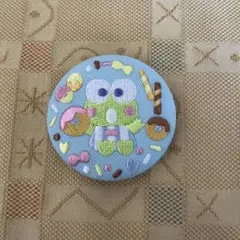 けろけろけろっぴ　刺繍缶バッジ