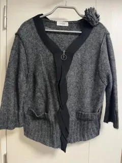 【ランバンオンブルー】　グレー リボン カーディガン