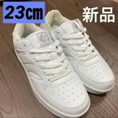 23㎝　スニーカー　ホワイト