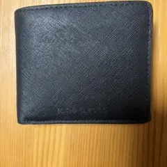 黒のレザー二つ折り財布MICHAEL KORS