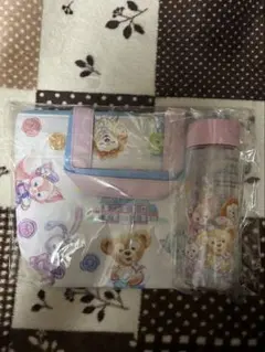 ダッフィー　スーベニア　ランチケース&ドリンクボトル　ハートフェルトレターズ