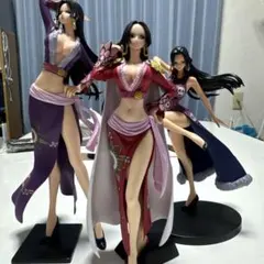 ワンピース　ボアハンコック　フィギュアセット
