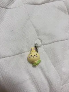 ちいかわ映画　うさぎ　めじるしアクセサリー