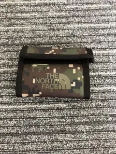 ノースフェイス　nm81821 迷彩　サイフ