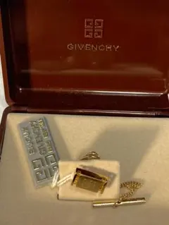 Item thumbnail for item fe2492ad-0e6d-45c0-b6bb-ae22131686e0