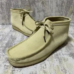 ひろぼん 様★定番色★クラークス ワラビーブーツ【26.5】メープル スエード