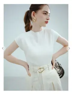 【新作】早い者勝ち Aimeine エメイン　シルク混コンパクトリブニット　オフ