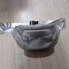 ボディバッグ ウエストポーチ グレー