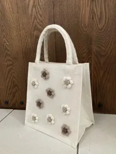 ハンドメイド 花刺繍 トートバッグ ホワイト キャンバス