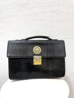 2026年最新】ヴェルサーチ クラッチバッグの人気アイテム - メルカリ