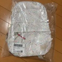 【新品未使用】panpantutu ハローキティ リュック　ミディアムのサムネイル