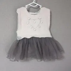 ベージュとグレーのハートニットワンピース