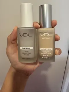 VDL クリア下地、リキッドファンデーションA02 おまけ付きのサムネイル