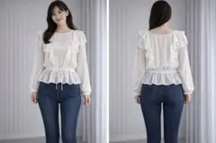 25日までセール　 Lily Brown（リリーブラウン） フリルシアーブラウス