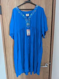 新品タグ付き　チチカカ　刺繍入り青チュニックワンピース　半袖　 3Lサイズ