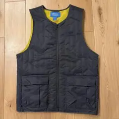 アディダス　中綿ベスト