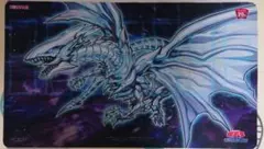 ①遊戯王 オルタナティブ プレイマット 限定 遊戯王カードグッズ ブルーアイズ オルタナティブ ホワイト ドラゴン
