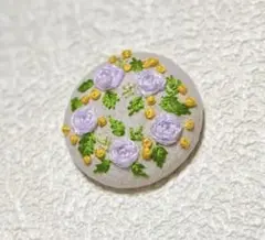 ハンドメイド刺繍ブローチ・ヘアゴム☆ミモザとバラ