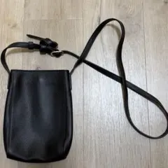 GU リアルレザーミニショルダーバッグ