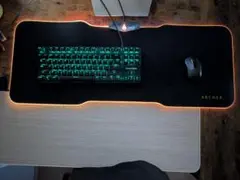 ゲーミングキーボード&マウスパッド - RGBライト搭載、多機能