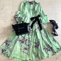 Karen millen 花柄　ペンシルドレス 日本未入荷☆Karen Millen 花柄ペンシルドレス