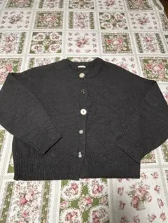 値下GUダークグレー ニット長袖カーディガン Lサイズジーユーボタン替えゆったり
