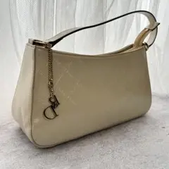 Pinky & Dianne エナメル調 ライトベージュ　ハンドバッグ