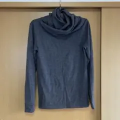 +J（プラスジェイ）　サイズL〜XL　ニット　長袖グレー