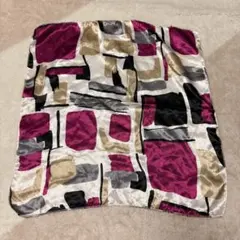 幾何学模様のスカーフ バンダナ 正方形