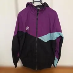 UMBRO ウィンドブレーカー フード付き 紫黒