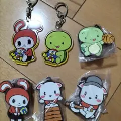 まいぜんシスターズ　アクリルキーホルダー　ドンキホーテ　ラバーチャーム