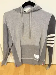 2025年最新】THOM BROWNE メンズ パーカーの人気アイテム - メルカリ