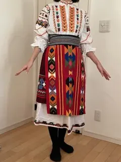 ブルガリ民族衣装 フォークダンスファンの方はぜひ