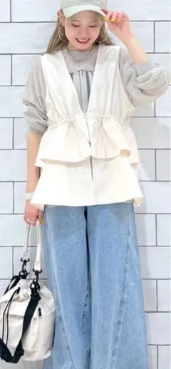 新品未使用　LEPSIM 【ゆきは企画】ギャザー2way ベスト　アイボリー