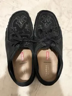 Supreme × Clarks Originals Wallabee 25.5