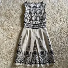 【値下げ】美品　TOCCA ワンピース　ミニドレス　セレモニー　花柄総刺繍　膝丈