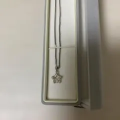 星型ネックレス　石付き