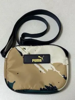 PUMA カモフラージュショルダーバッグ