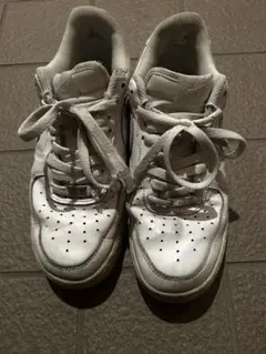 【粗悪品】NIKEエアフォース1 '07 27㎝