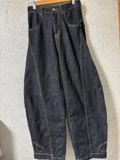 BLACHTS ダークデニム ワイドパンツ