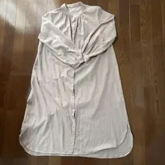 バンドカラー ロングシャツ 長袖 ベージュ