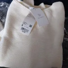 新品 UNIQLO 3Dニット ドルマンスリーブセーター ホワイト S